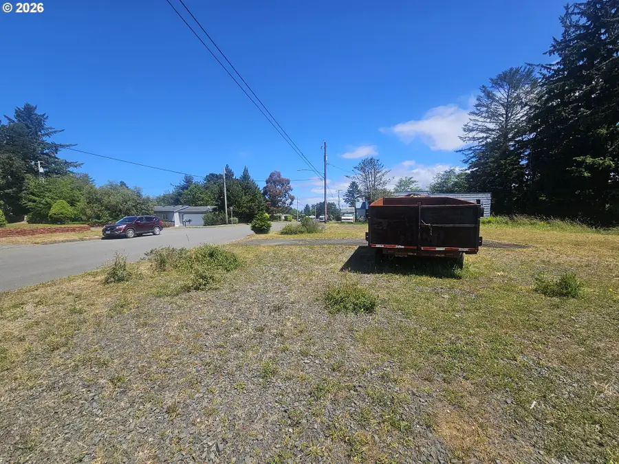 0 N Cammann St, Coos Bay, OR 97420 - #3