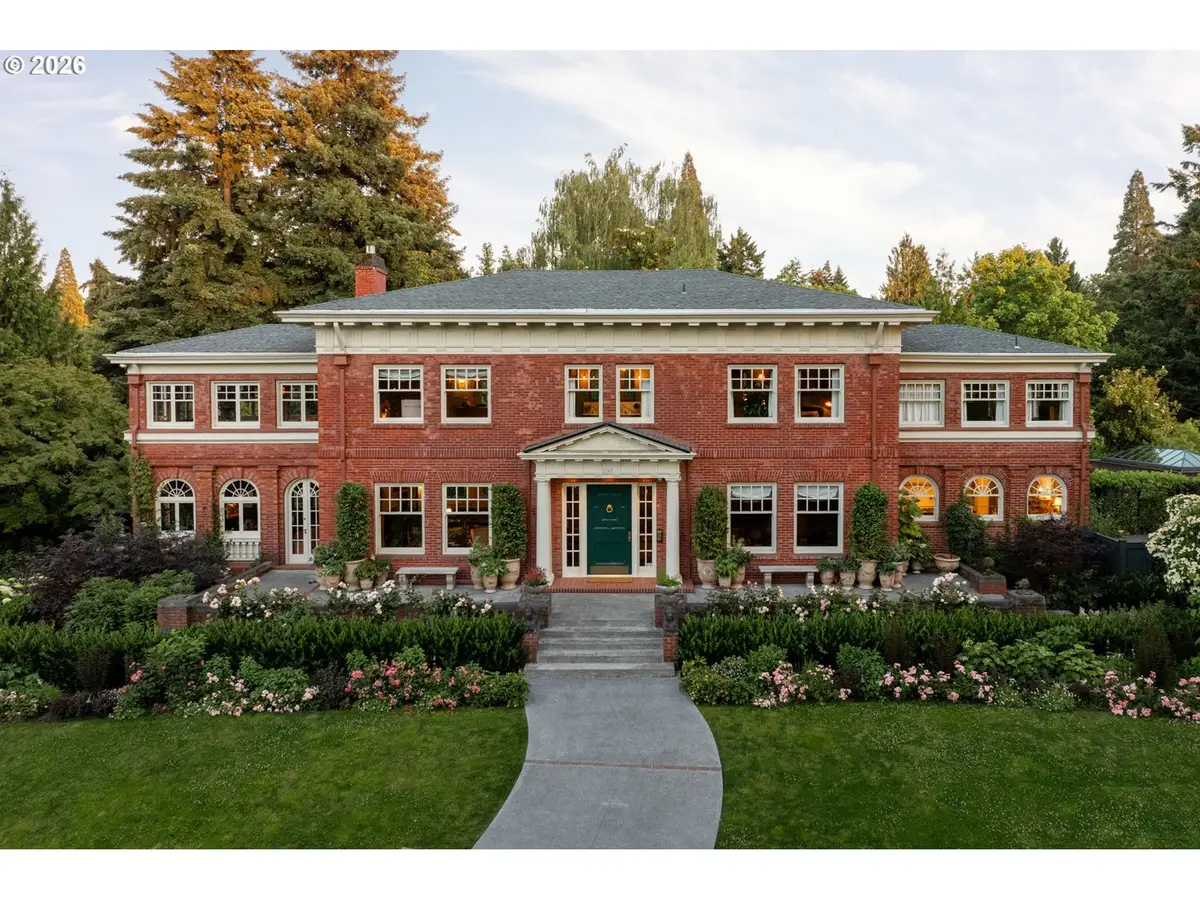 3360 SE Ankeny St, Portland, OR 97214 - #1