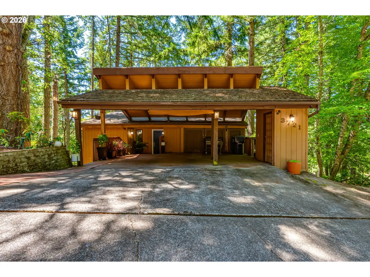 3721 Pine Canyon Dr, Eugene, OR 97405 - #1