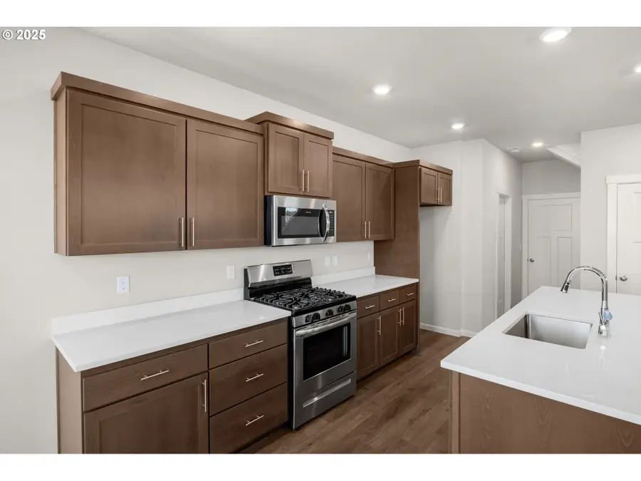 1418 Logan Pkwy Se, Albany, OR 97322 - Image #3