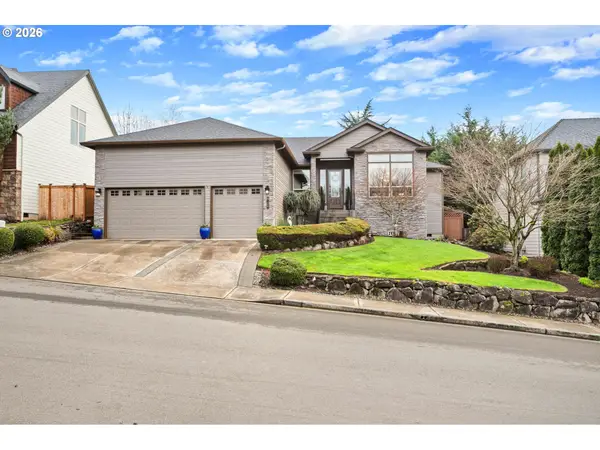 2594 34th St, Washougal, WA 98671