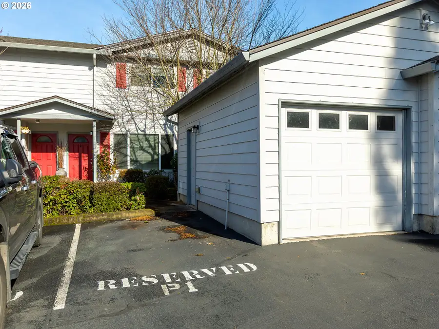 697 32nd St #5, Washougal, WA 98671 - #3