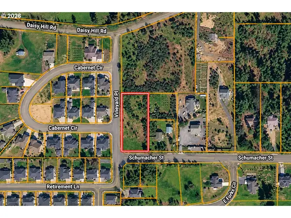 640 Schumacher St, CaveJunction, OR 97523
