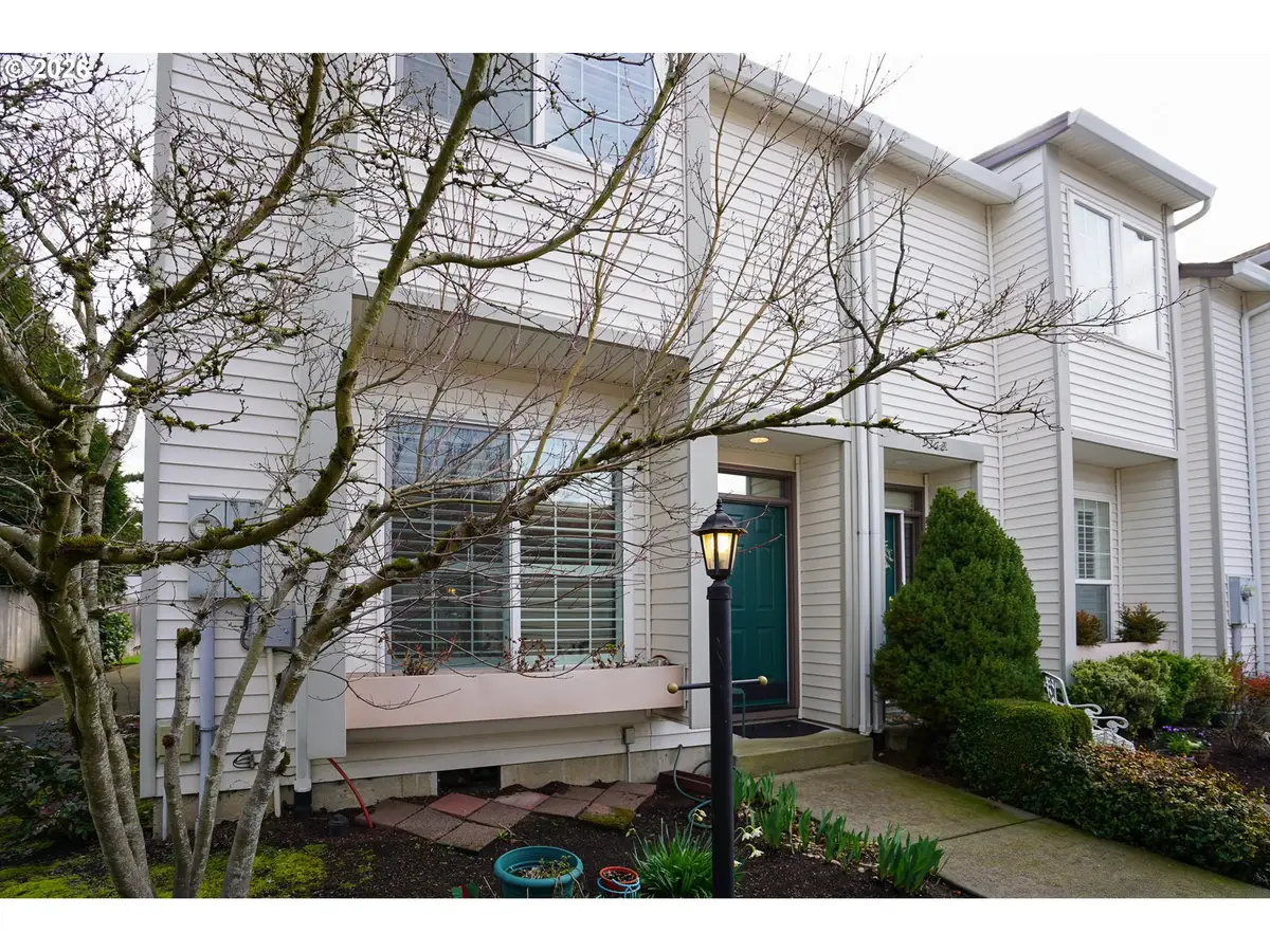 9348 SW Sutton Pl, Tigard, OR 97223 - #1