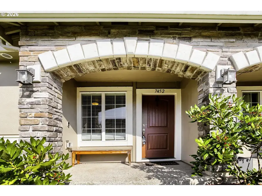 7452 NW Elise Ave, Portland, OR 97229 - #3