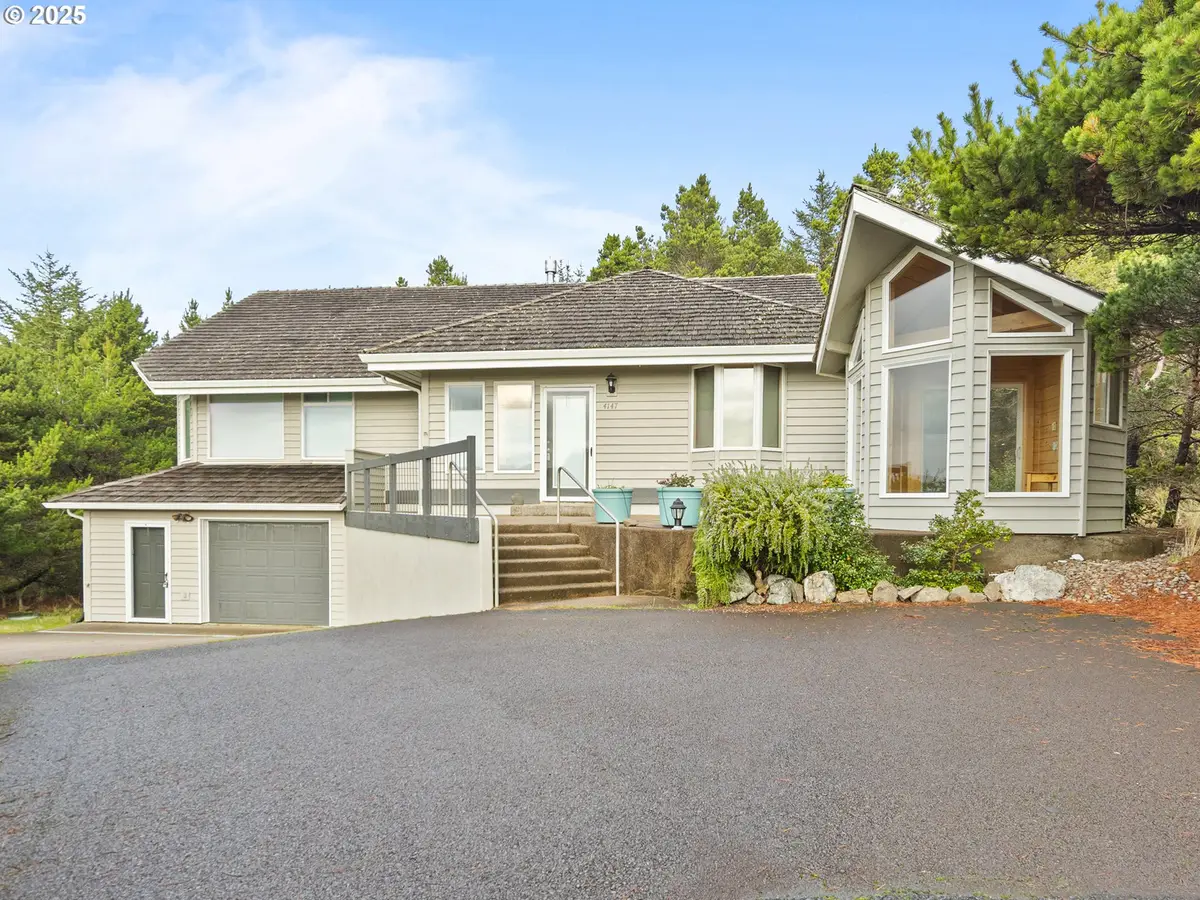 4147 NW Hidden Lake Loop, Waldport, OR 97394 - Image #1