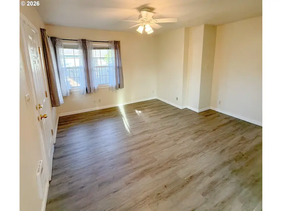 3003 E 24th St, Vancouver, WA 98661 - #3