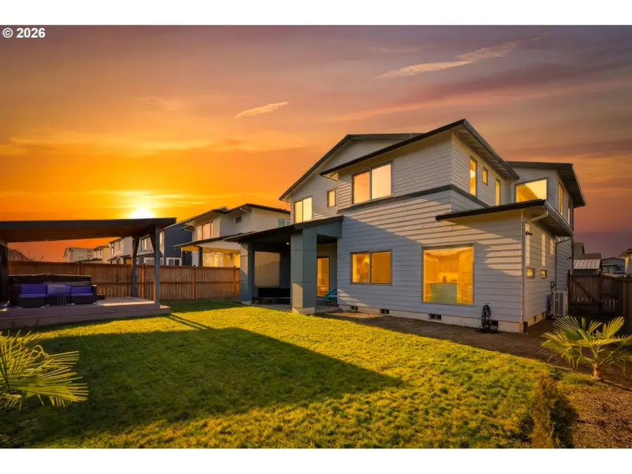 4018 SE 77th Ave, Hillsboro, OR 97123 - Image #2