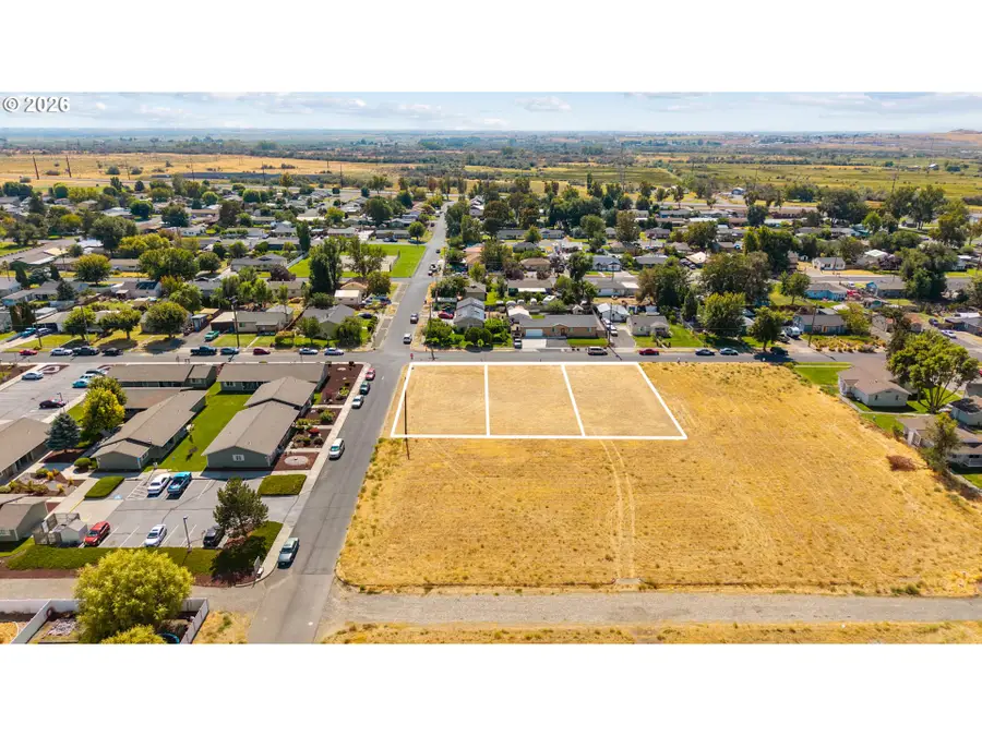 Klickitat St, Umatilla, OR 97882 - #3