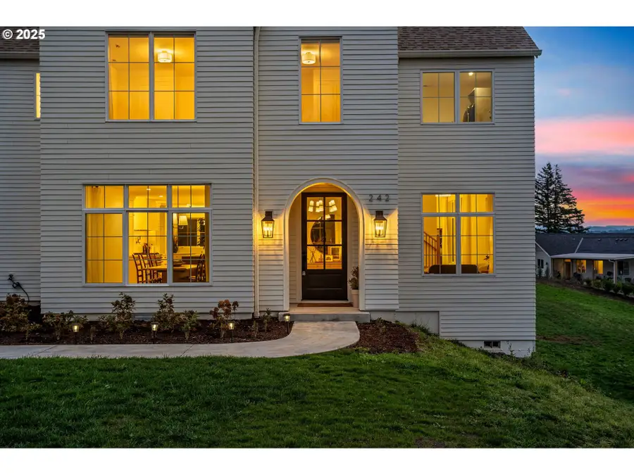 242 Cornerstone Ln, Woodland, WA 98674 - Image #2