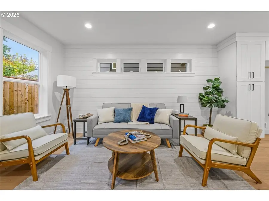 4234 SE Yamhill St #2, Portland, OR 97215 - Image #3