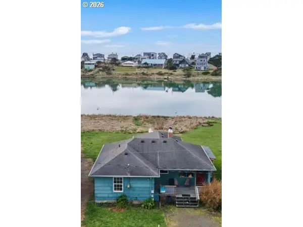 35160 Rueppell Ave, PacificCity, OR 97135