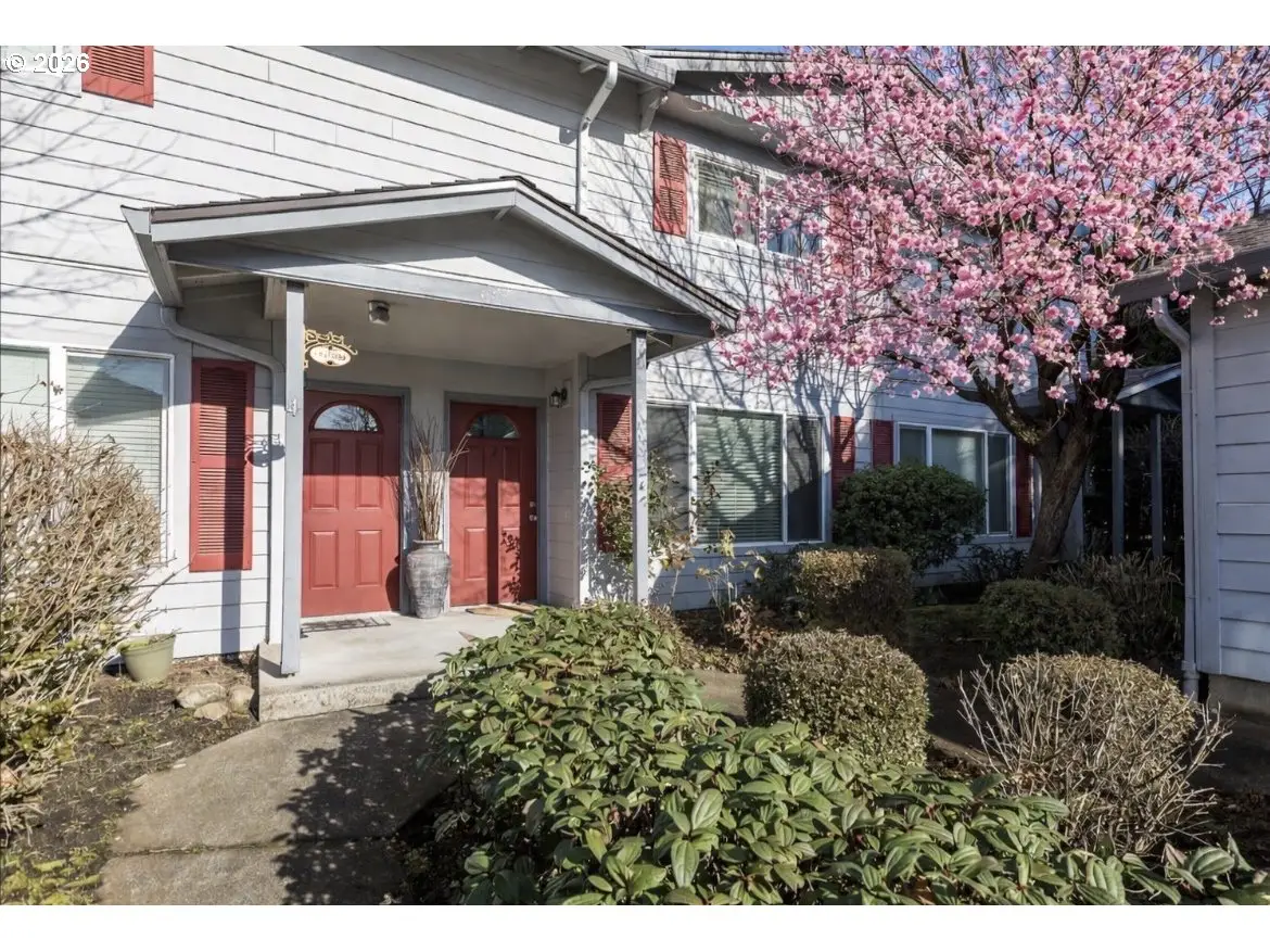 697 32nd St, Washougal, WA 98671 - #1