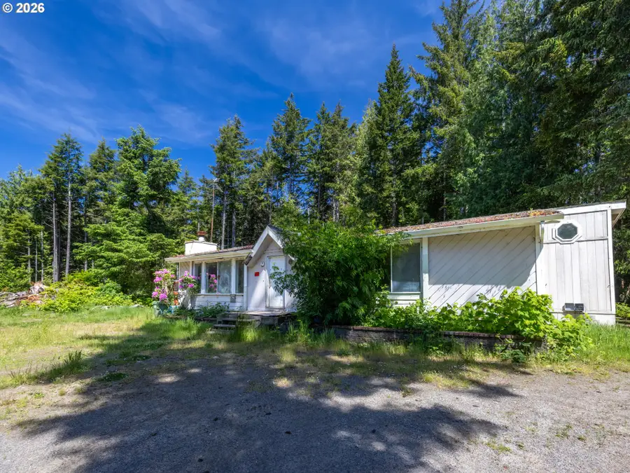 85210 Dentons Way, Florence, OR 97439 - #2