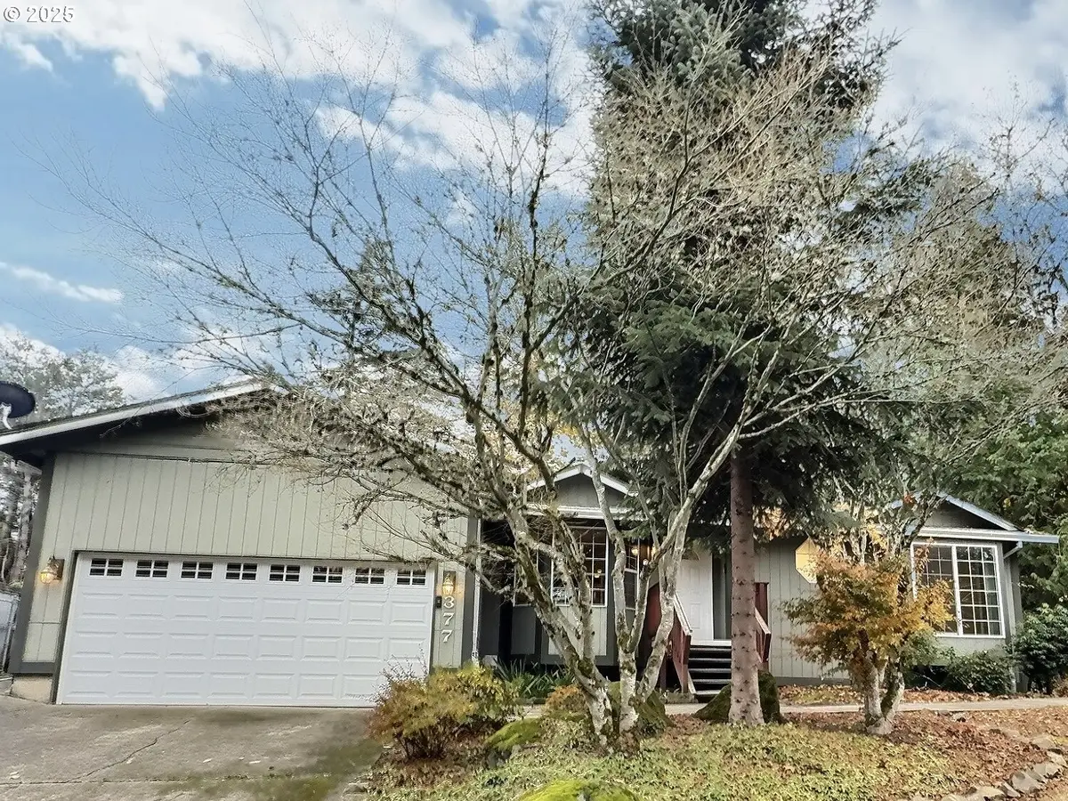 377 SE Barnes Ave, Gresham, OR 97080 - Image #1
