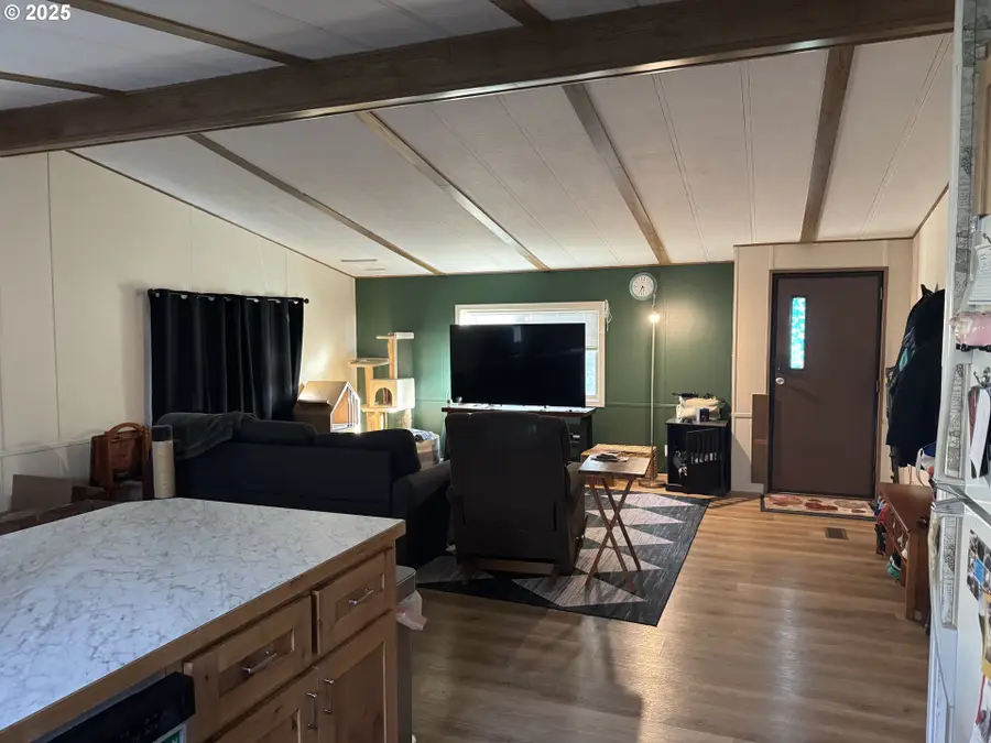 737 11th St, Bandon, OR 97411 - Image #3