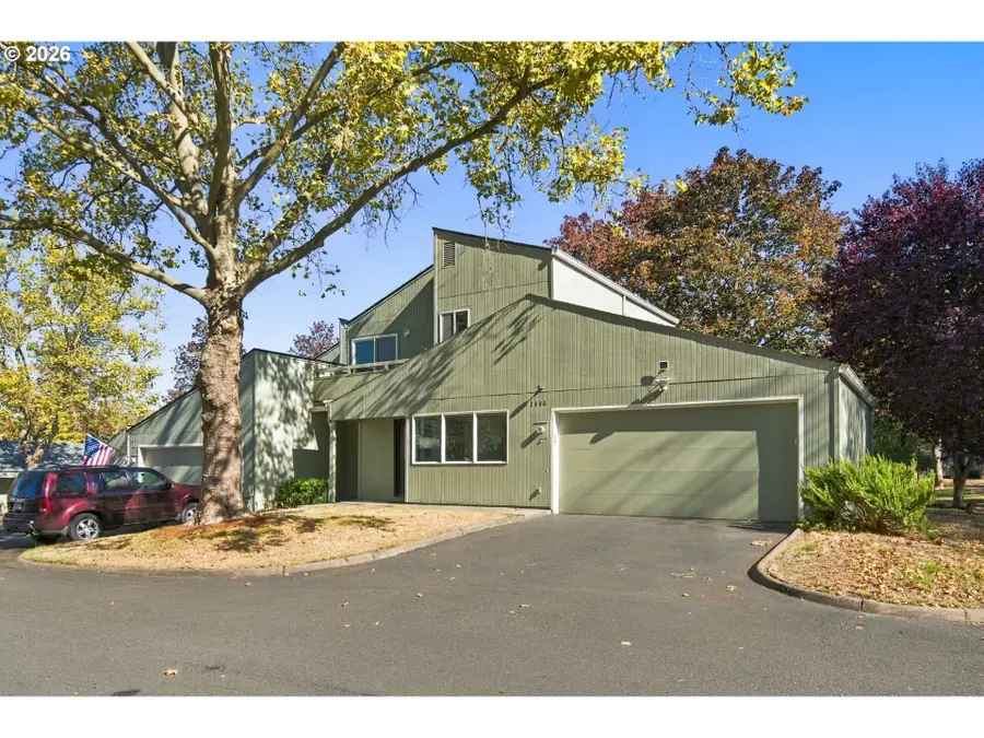 1608 NW Rolling Hill Dr, Beaverton, OR 97006 - #2