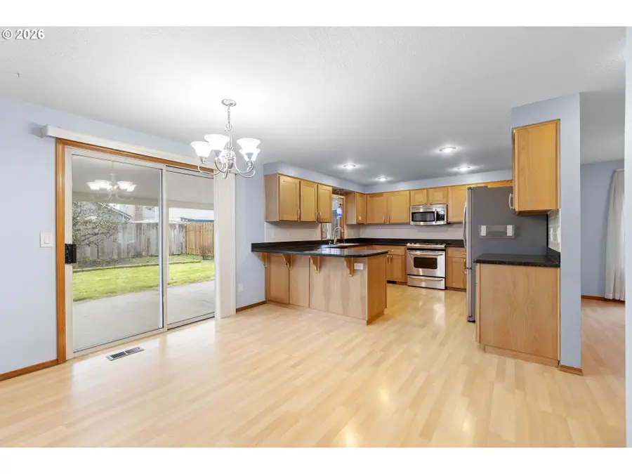 21612 SW Kristin Ct, Beaverton, OR 97003 - Image #3