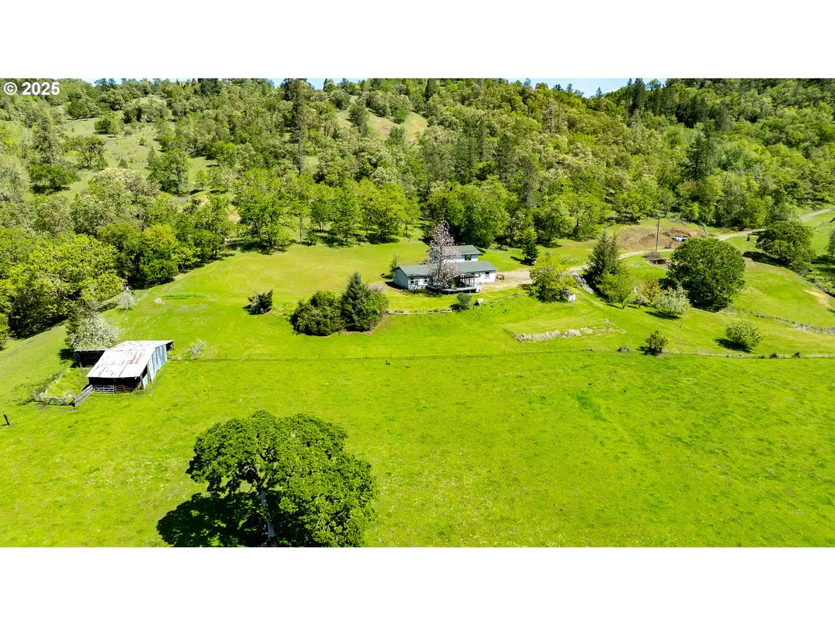 1360 Sunshine Rd, Roseburg, OR 97470 - #1