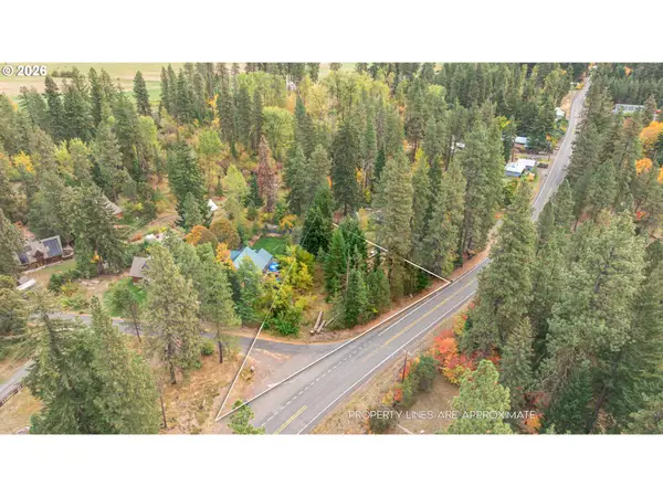 2438 Highway 141, TroutLake, WA 98650