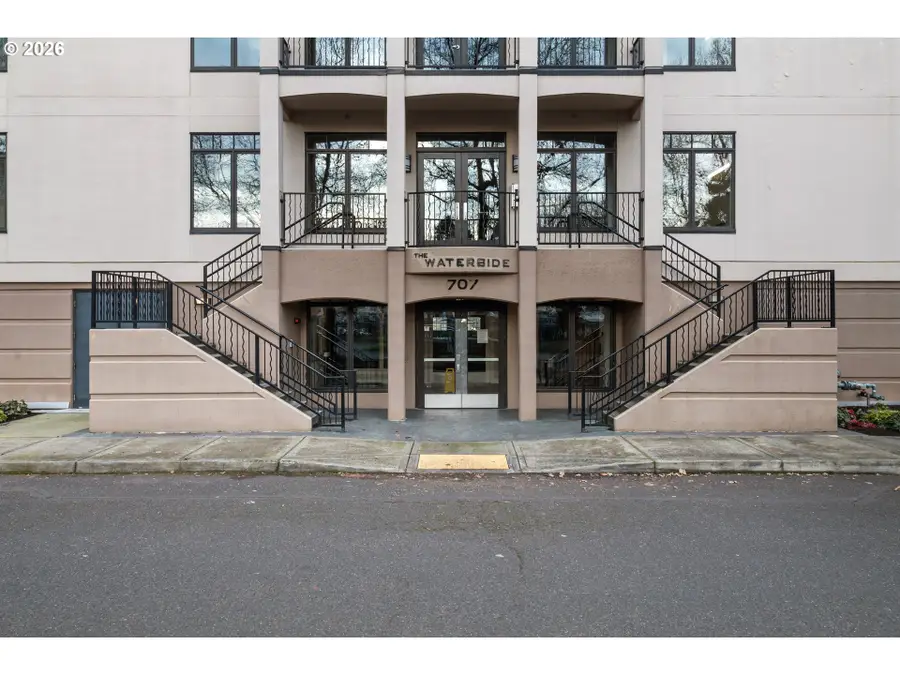 707 N Hayden Island Dr #215, Portland, OR 97217 - Image #3