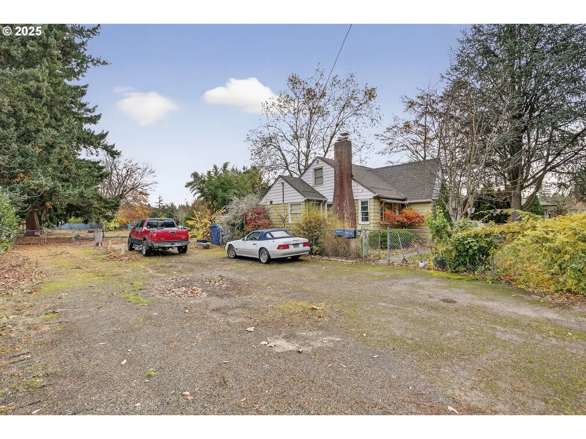 1830 NE 132nd Ave, Portland, OR 97230 - #1