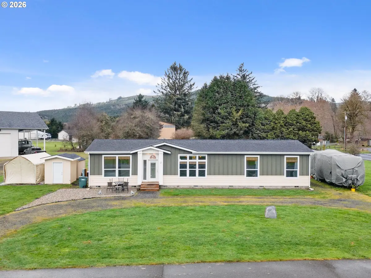 4 Nature Loop, Cathlamet, WA 98612 - #1