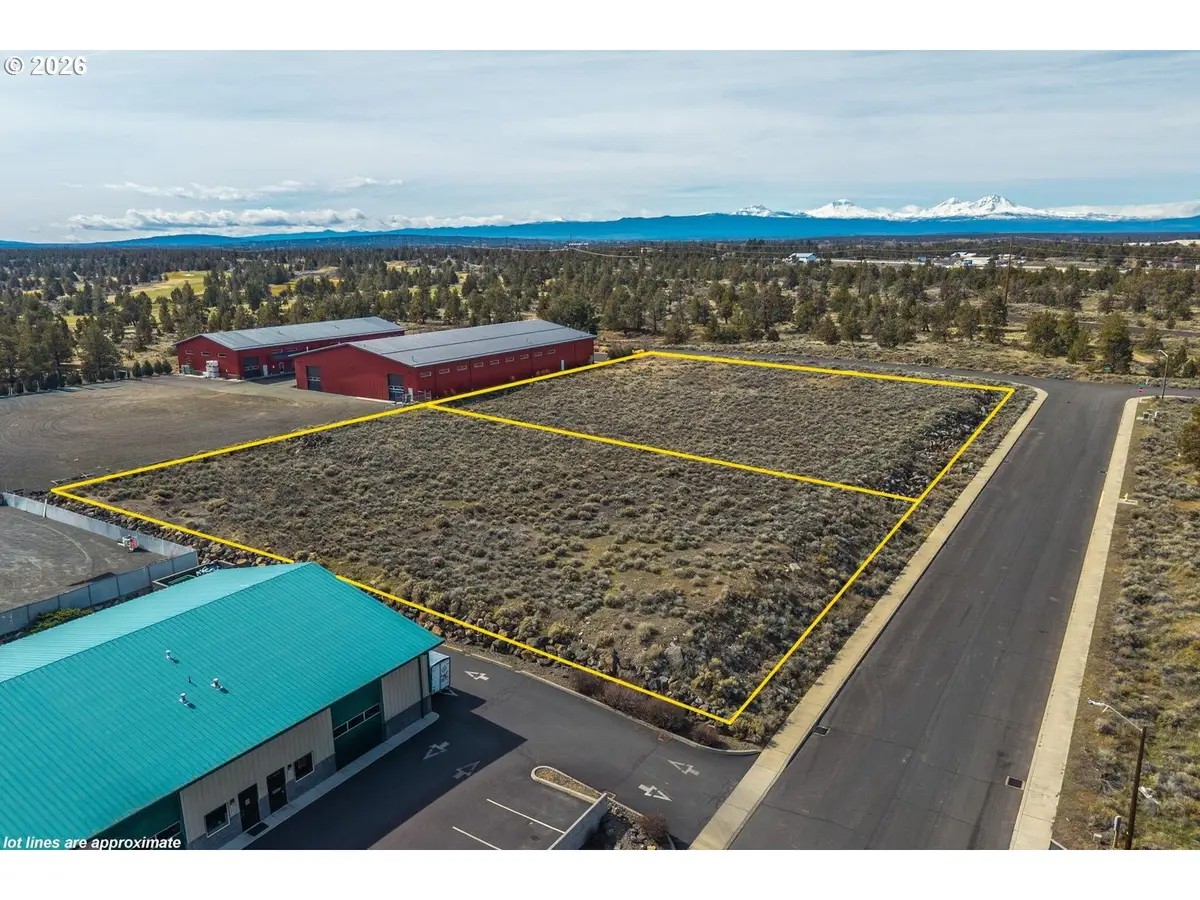 2200 SW Deerhound Ave, Redmond, OR 97756 - #1