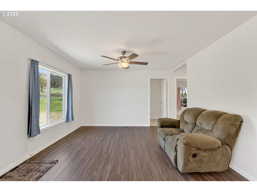 703 Spey Rd, Maupin, OR 97037 - #3