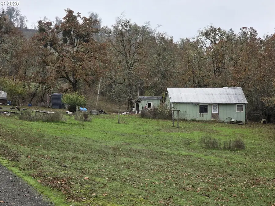 339 Justa Ln, Sutherlin, OR 97479 - Image #3