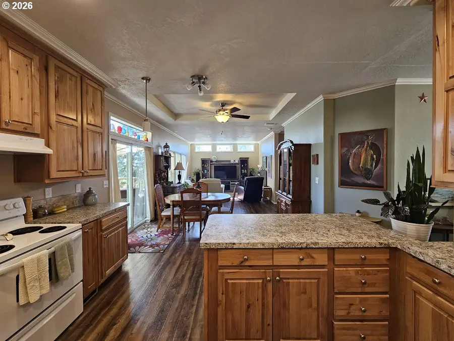 720 Whitney Ct, Goldendale, WA 98620 - #3