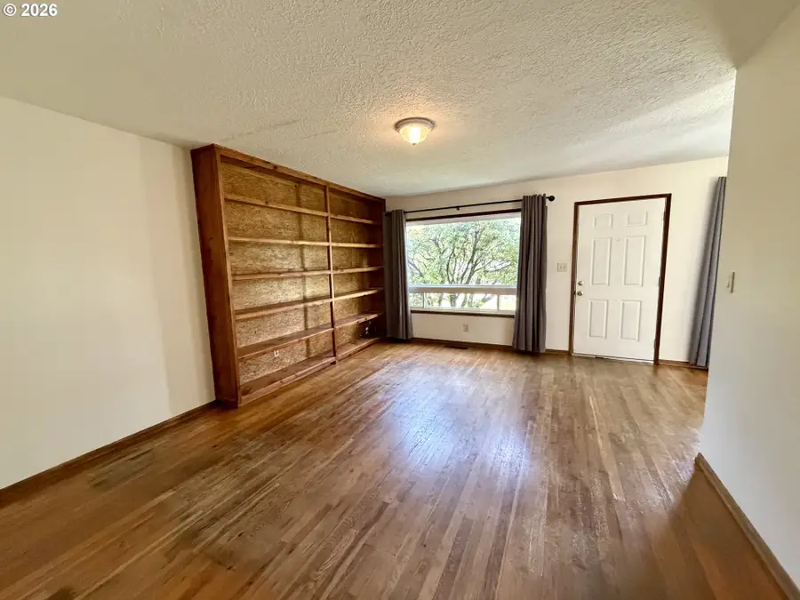 5104 NE Alberta St, Portland, OR 97218 - #2