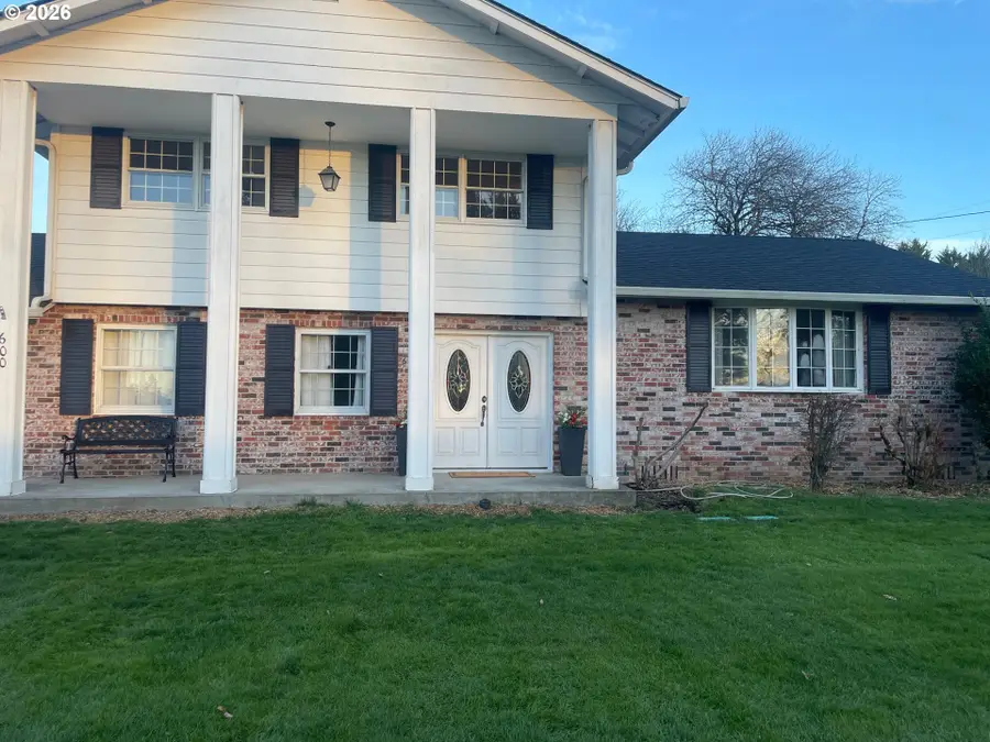 600 S Shobert St, Ridgefield, WA 98642 - #3