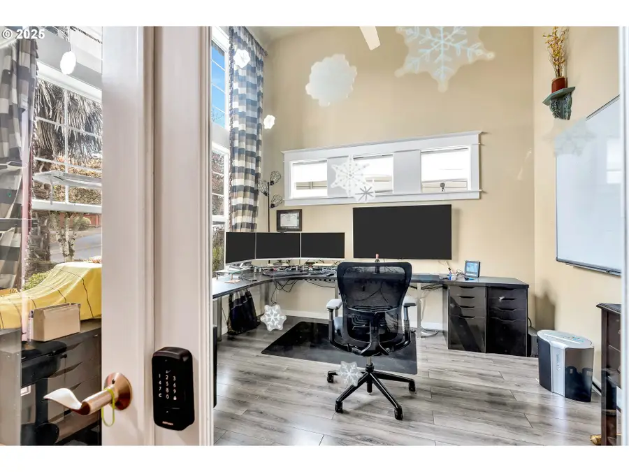 13755 SW Sandridge Dr, Portland, OR 97223 - Image #2