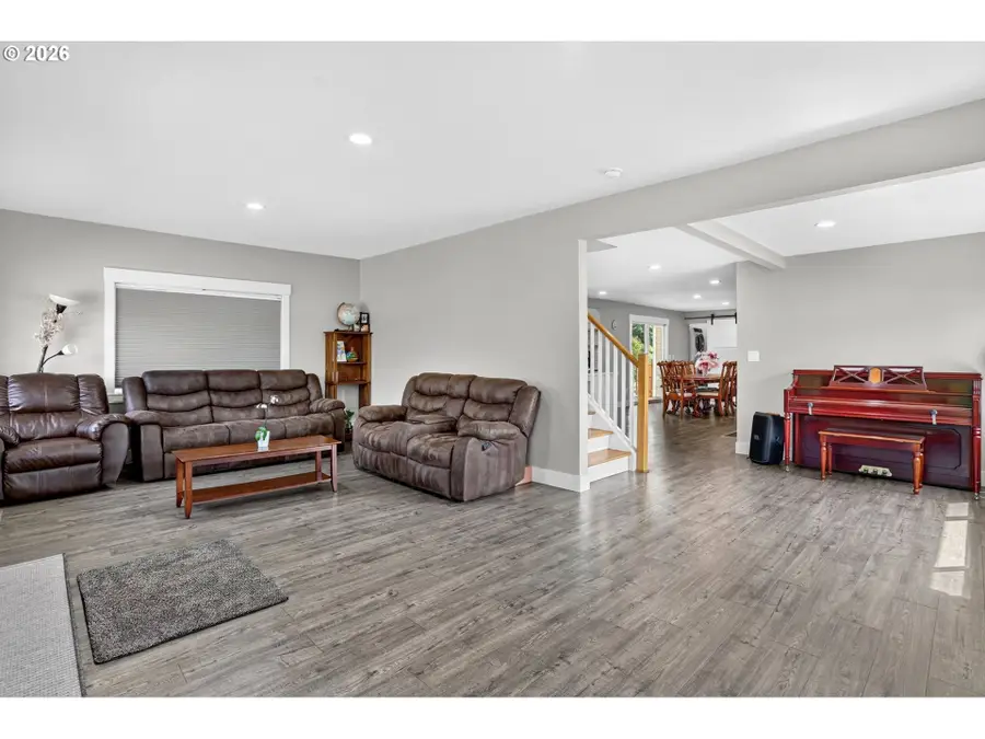 4856 SE 99th Ave, Portland, OR 97266 - #3
