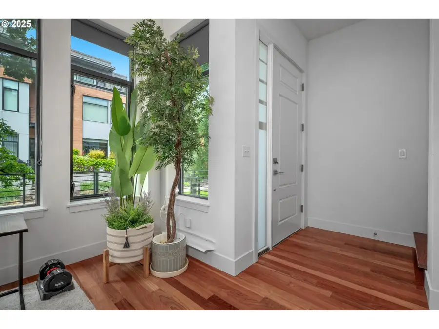 1634 NW Riverscape St, Portland, OR 97209 - #3