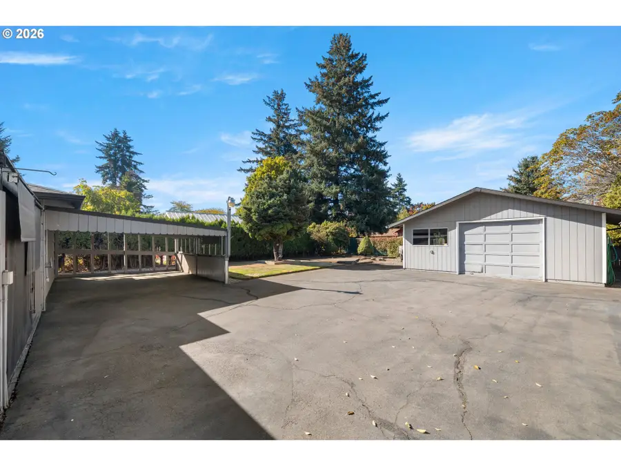 25 NE 192nd Ave, Portland, OR 97230 - #3