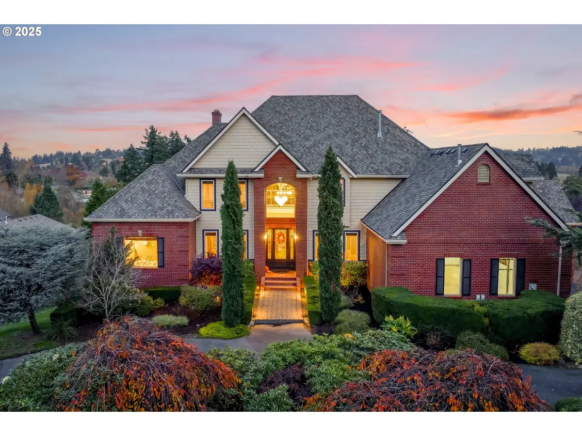 1799 Atherton Dr, Lake Oswego, OR 97034 - Image #1