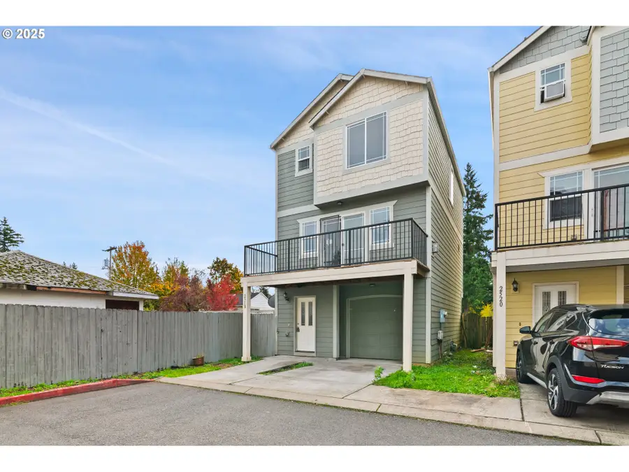 2518 SE 130th Ave #5, Portland, OR 97236 - Image #2