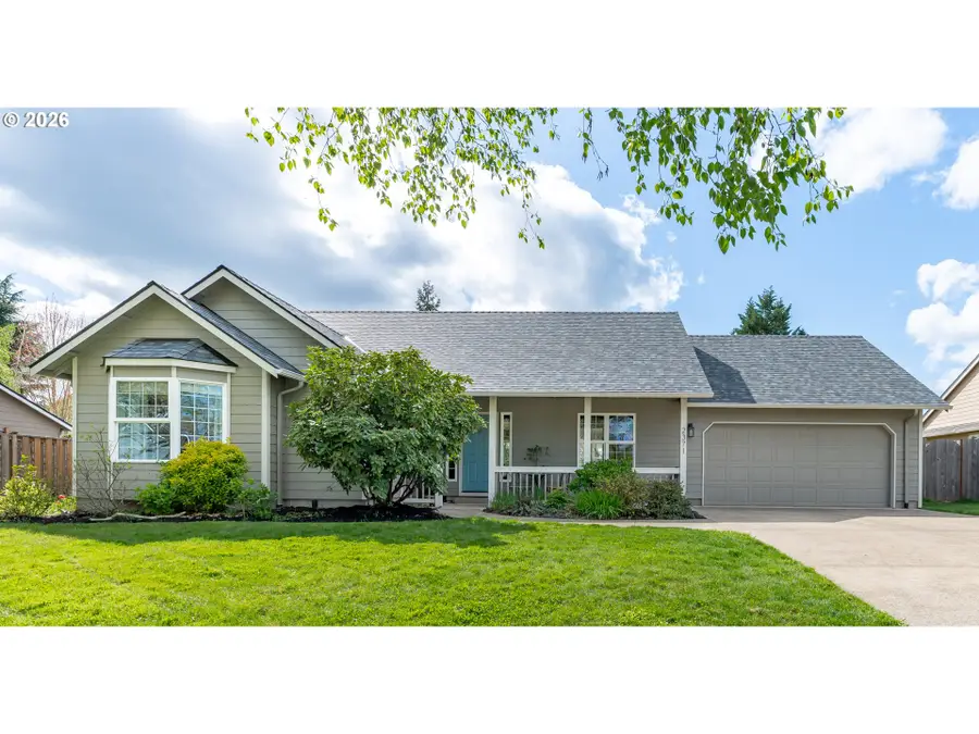 2371 NW Shadden Dr, McMinnville, OR 97128 - #2