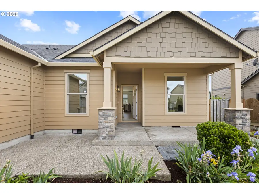 816 Julie Ln, Molalla, OR 97038 - #2