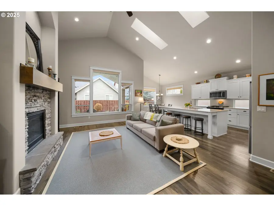 1229 NE Sunrise St, Prineville, OR 97754 - Image #3