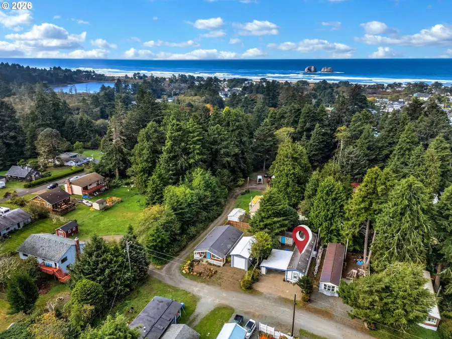 1087 S Harbor St, Rockaway Beach, OR 97136 - #3