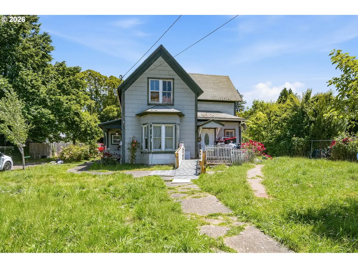 1737 SE Mill St, Roseburg, OR 97470 - #1