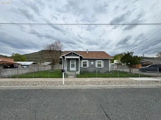 1009 Valley Ave, Baker City, OR 97814 - #1