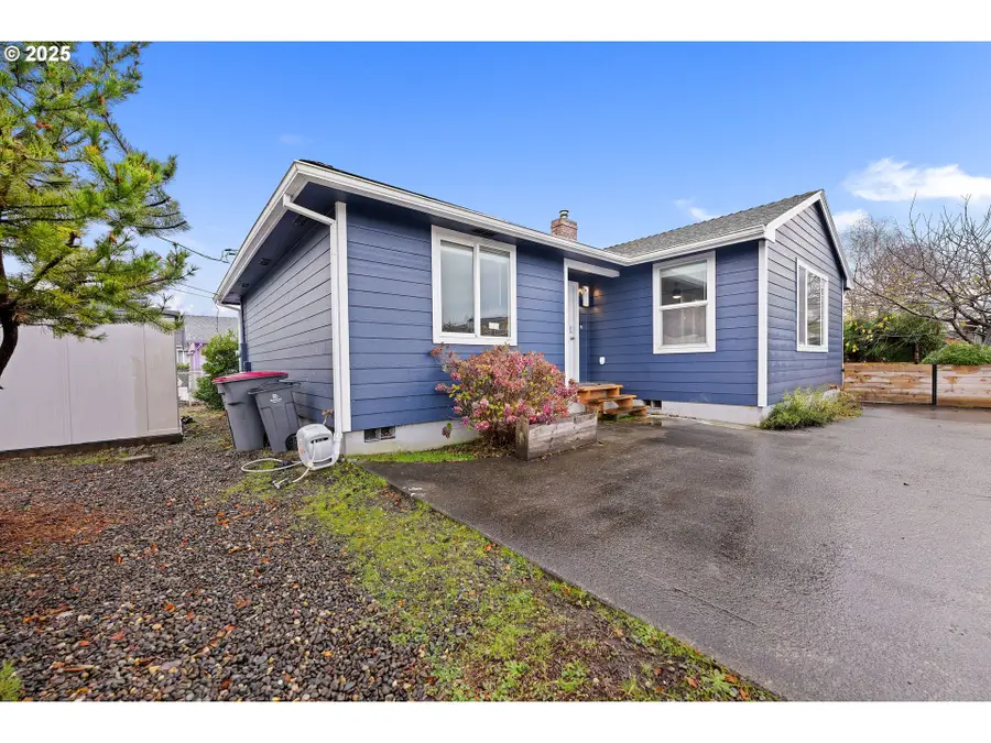 321 N Holladay Dr, Seaside, OR 97138 - Image #3