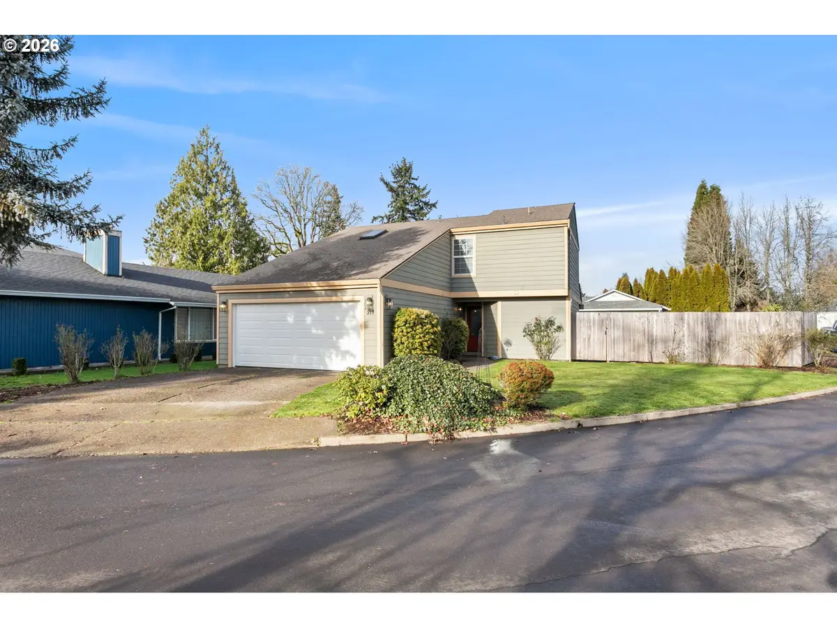 319 NE Hyde Cir, Hillsboro, OR 97124 - Image #1