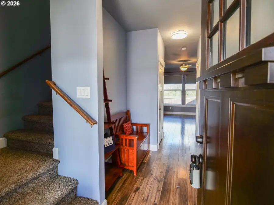 609 NE Megan Dr, Estacada, OR 97023 - #3