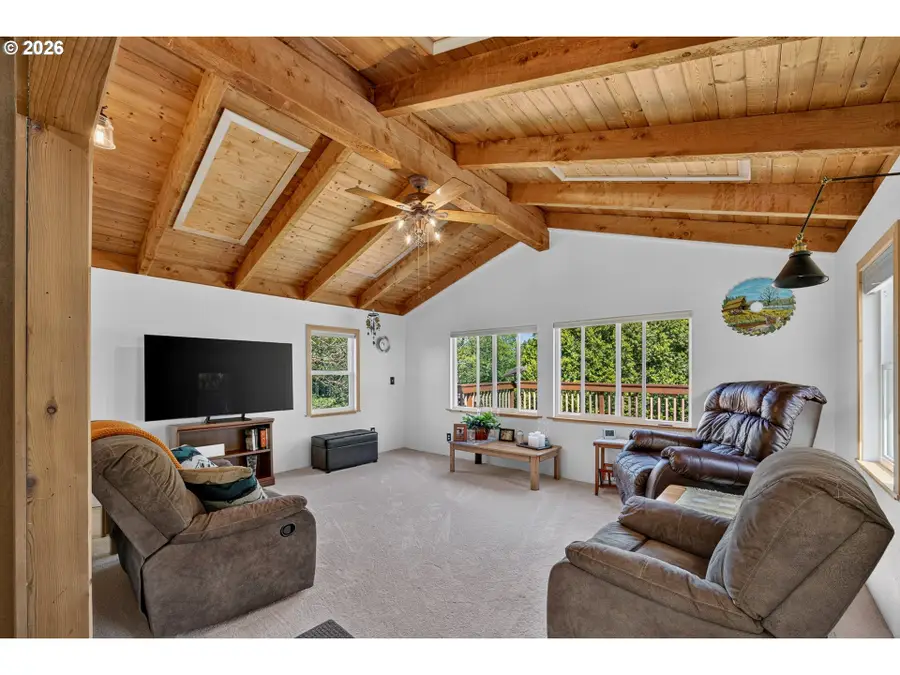 1700 Shelley Rd, Coquille, OR 97423 - #2