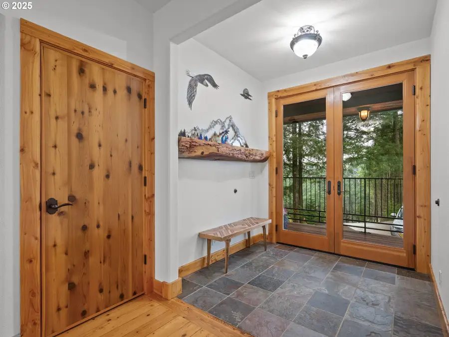 555 Misty Hill Ln, Salem, OR 97306 - Image #3